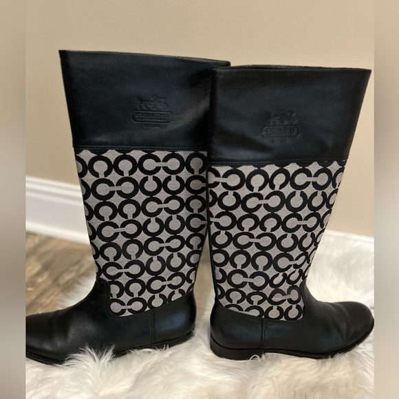 COACH Boots (Ladies) - Picture 4 of 8